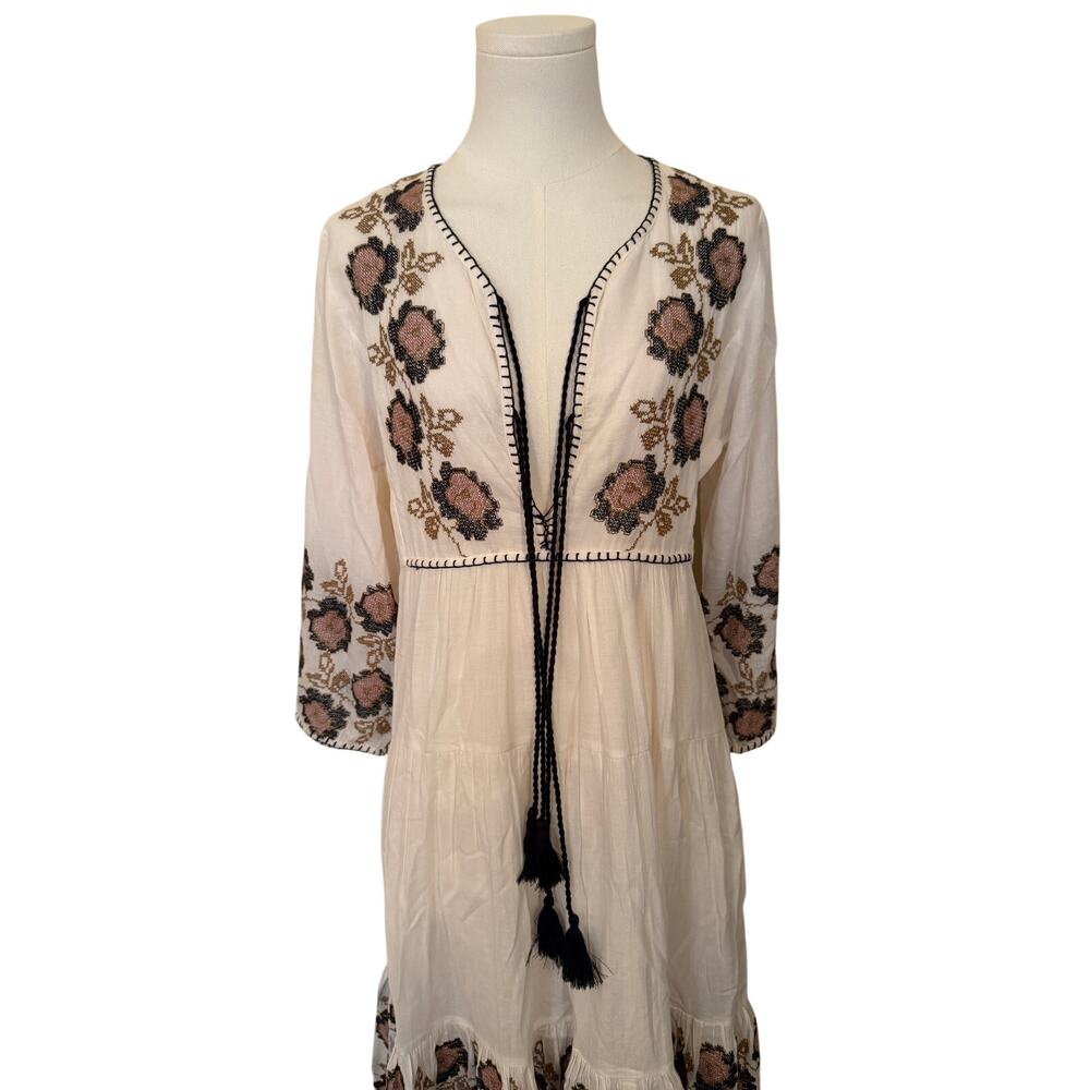 Tanavana by Gloria de Valenzuela Embroidered Cotton Dress | L